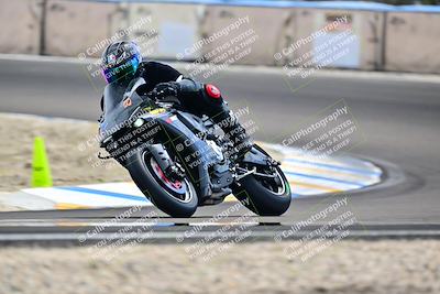 media/Apr-18-2025-TrackDaz (Fri) [[45f5874c44]]/B Group/Session 4 (Turn 6 - Outside)/